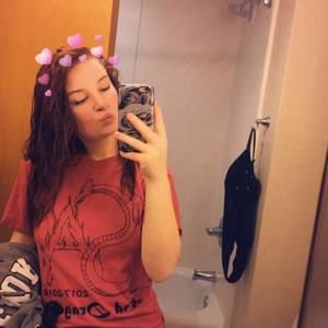 Meet your Posher, Kayla